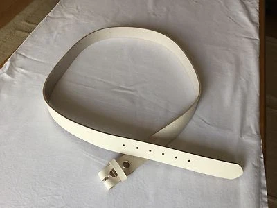 CINTURÓN A PRESIÓN DE CUERO GENIUNE SIN HEBILLA Foto 1 de 4