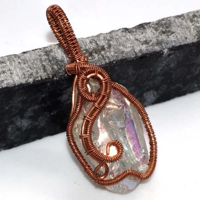 Oferta Premium Cristal Titanio Aura Cuarzo Colgante Piedras Preciosas Tamaño 2.5" GW Foto 1 de 3