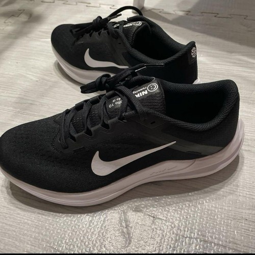 NIKE Uomo 7.0US Win Flow 10 Wide Nero Bianco