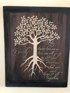 Family Tree hand-painted wall art on repurposed farmhouse cutting board - Picture 1 of 3