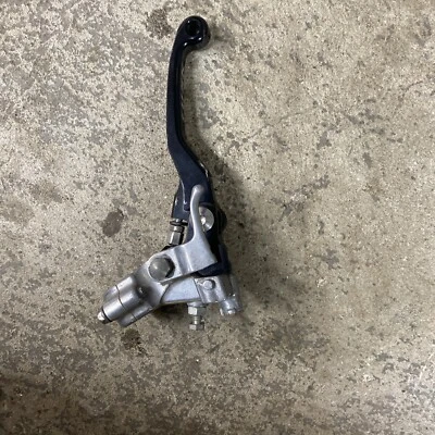 2006 Honda CRF250X CRF250 CRF 250 X Left Hand Clutch Lever Handlebar Clamp 06 - Image 1 of 4