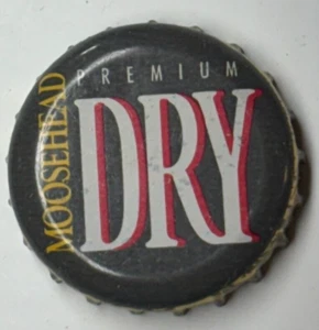 Moosehead Premium Dry Plastic Lined Beer Crown Bottle Cap (Canada) - Picture 1 of 4
