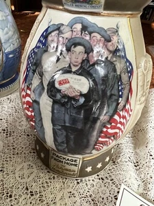 Miller Brewing Company "Package From Home" Norman Rockwell 2002 Stein - Bild 1 von 2