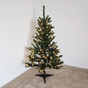 Celebrate It Pre-Lit Artificial Christmas Tree 4 ft Green Pre-strung White Light - Picture 1 of 12