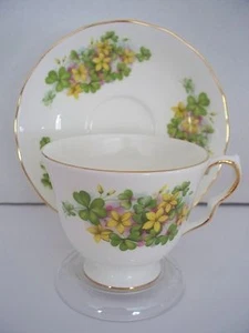 Gelbe Blumen Königin Anne Teetasse & Untertasse Knochen China - Bild 1 von 2