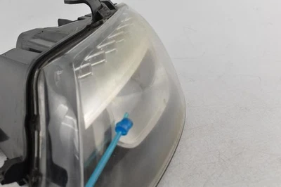 Conjunto de faros de conductor izquierdo Audi Q7 2013 xenón HID usado - lente descolorida Foto 1 de 4