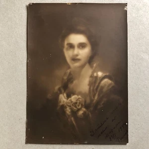 Pedro Lima — portrait de femme russe (?) — 24x17 — dédicacé, signé & daté — 1944 - Picture 1 of 3