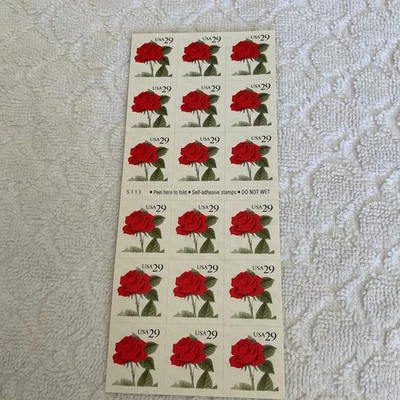 U.S.-(-1993-)-ROSES,29c.-COMPLETE BOOKLET MNH - Image 1 of 3