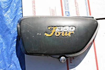 Honda CB350F 1972-1974 OEM ORIGINAL CUBIERTA LATERAL IZQUIERDA CON EMBLEMA Foto 1 de 3