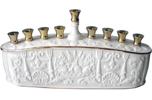 Menorá en relieve Lenox marfil porcelana judaica Janukkah artículos de regalo 11" L nuevos en caja - Imagen 1 de 7