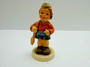 Goebel Hummel Figurine First Mate 2148/8 Membership 2002/2003 Club Germany - Picture 1 of 6