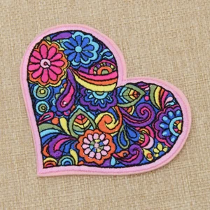 DIY Heart Love Flower Embroidered Tattoo Style Patch Applique Iron On Sew Craft - Picture 1 of 5