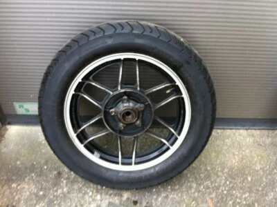 Llanta trasera con neumáticos Bridgestone Battlax Honda CBX 650 E Nighthawk RC13 Foto 1 de 3
