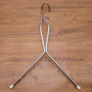 Persons Bicycle Stand Majestic Bottom Bracket Road Bike Display USA - Picture 1 of 9