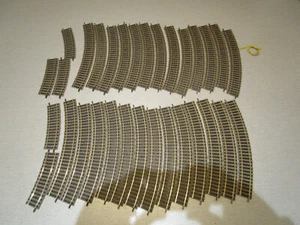 31x Fleischmann 6120 6122 gebogenes Gleis Profigleis R=356,5 H0 - Bild 1 von 8