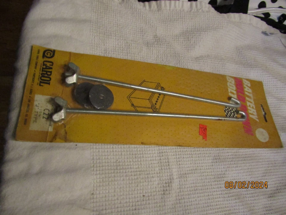 Juego de 2 pernos de alimentación de retención de batería vintage Carol Cable AUTOMOTRIZ tipo C22 NOS Foto 1 de 1