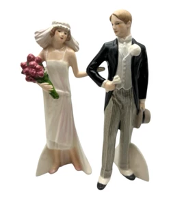 Goebel Her Treasured Day Waiting for His Love 1925 Porcelain Figurines W Germany - Picture 1 of 17