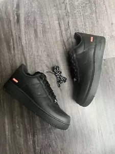 Taglia 9 - Nike Air Force 1 Low x Supreme Box Logo - Nero - Spedizione il giorno successivo - Foto 1 di 5