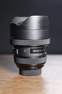 SIGMA 12 - 24 mm / F4,0 DG HSM Art / Objektiv für Nikon F / 12-24 / TOP - Bild 1 von 8