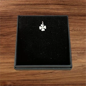 ciondolo pendente donna uomo oro bianco 18 kt 750 forma di quadrifoglio - Foto 1 di 3