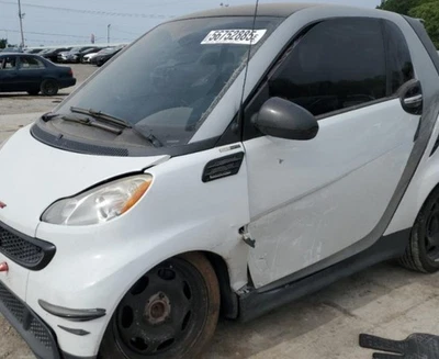 Airbag de rodilla Smart Fortwo LH 2008-2017 fabricante de equipos originales Foto 1 de 4