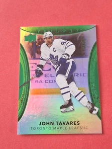 2022-23 Trilogy Green Parallel #36 John Tavares #/25 Toronto Maple Leafs  - Foto 1 di 2
