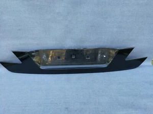 BMW E65 E66 FACELIFT REAR TRUNK BOOT NUMBER PLATE TRIM - Bild 1 von 10