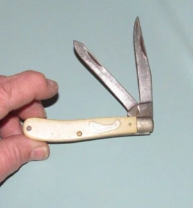 Vintage Imperial Frontier #4322 Two Blade Folding Hunter Knife Good Condition - Picture 1 of 1