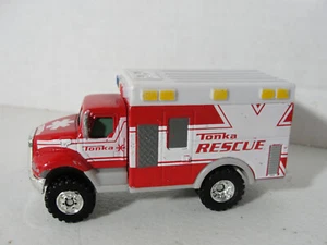 2012 Tonka Hasbro FUNRISE Die Cast #06412 Rescue Ambulance Truck 3.5in - Picture 1 of 5