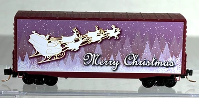 MICRO-TRAINS N SCALE 40' HIGH-CUBE CUSTOM CHRISTMAS BOX CAR 2018 10100804 - Image 1 of 4
