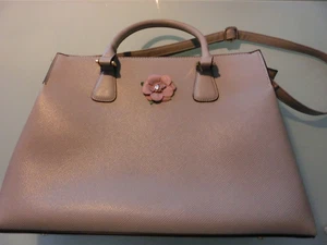 Handtasche aus Kunstleder mit Schulterriemen und Trageriemen in grau - Bild 1 von 8