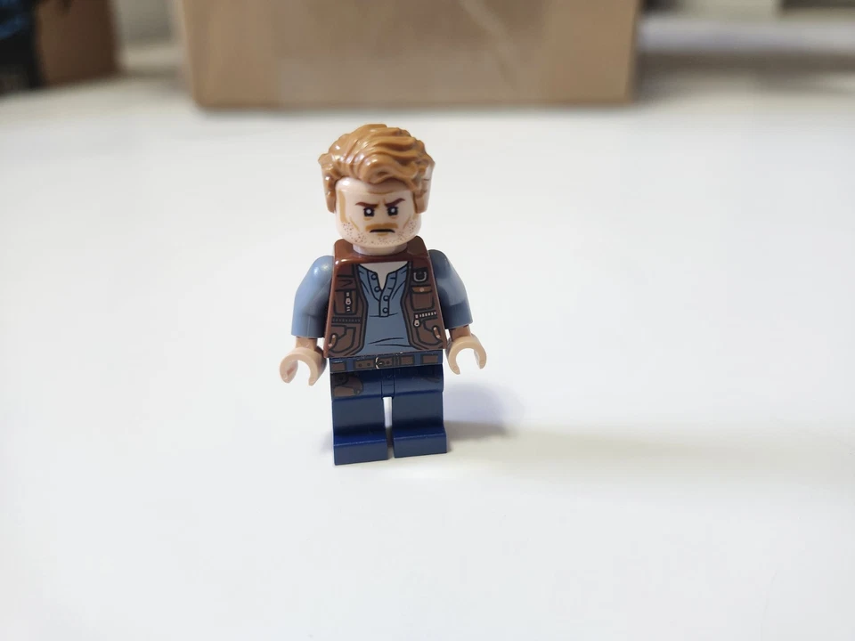 LEGO Minifigura Jurassic World Owen Grady 75930 Foto 1 de 1