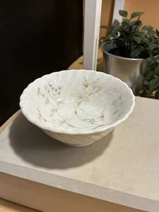 Vintage Wedgwood Champion Bone China Made In England Small Bowl Floral - Picture 1 of 6