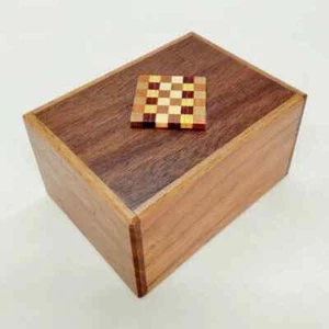 12 étapes - Boîte puzzle Ichimatsu en noyer - Fait main au Japon, artisanat Oka - Photo 1/3