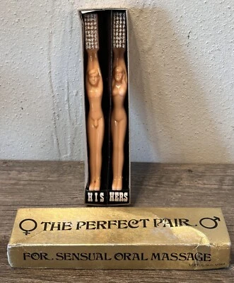 X Rated 3D Adults Willy and Breast Toothbrush Couple Gag Gift W/ Box - Изображение 1 из 4