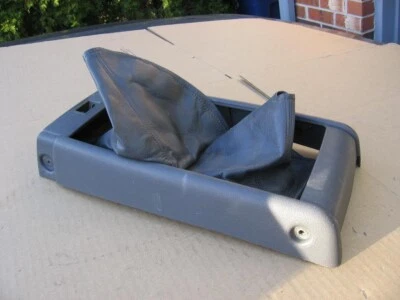 👉90-95 TOYOTA 4RUNNER CENTER CONSOLE SHIFTER BEZEL TRIM LEATHER BOOT GRAY OEM - Image 1 of 4