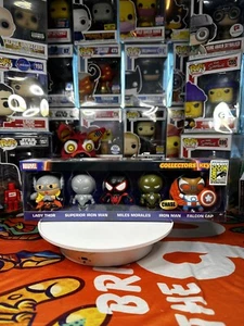 Marvel Secret Wars Collectors Keyring (Chase Exclusive New 2015 SDCC ComicCon) - Picture 1 of 6
