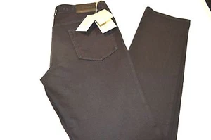 NEW BRIONI Livigno Blue Jeans  1000/17  97% Cotton 3% Elastane  Size 43 Us 59 Eu - Picture 1 of 5