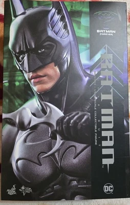 Traje Sonar Batman Forever Batman MMS593 Hot Toys Foto 1 de 4