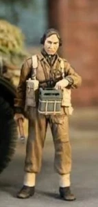1/35 Resin British Wireless Operator  - Bild 1 von 2