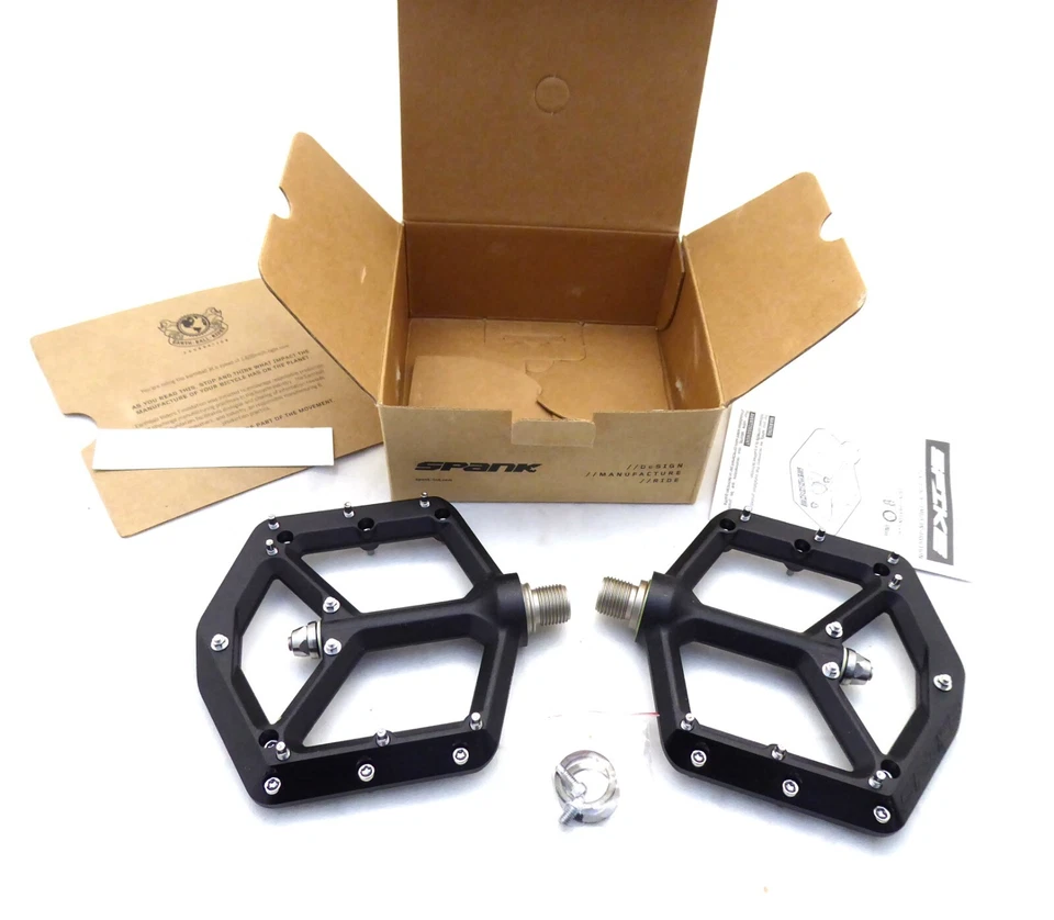 Pedales Spank Spike - Plataforma, Aluminio, 9/16", Negro Foto 1 de 2