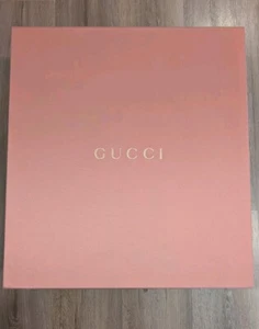 Extra Large Gucci Pink Gift Box With Lace Edges And Green Quilted Lining 21"x23" - Picture 1 of 7