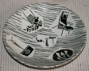 Vintage Ridgway Potteries LTD - Hausfrau Untertasse 5 1/2" Durchmesser - Bild 1 von 6