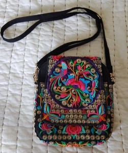 Umhängetasche schwarz bestickt mexikanisch bestickt - Bild 1 von 3