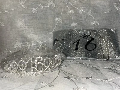 Prendedor corona tiara y faja/perla plata/claro dulce 16 cumpleaños niñas adolescentes nuevo Foto 1 de 4