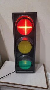 Traffic Street Light Red, Green, Yellow Stop Light 18 Inches Tall - Picture 1 of 3