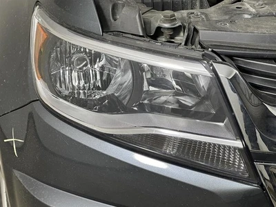 Правосторонняя фара для пассажира без проектора подходит для 15–22 COLORADO 2748020 - Изображение 1 из 4