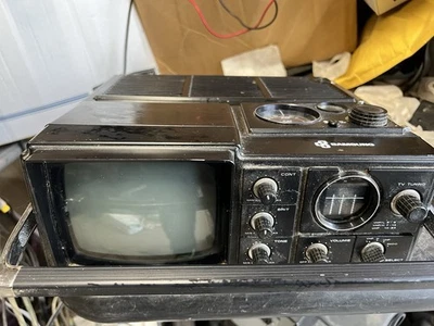 Vintage Samsung Portable TV Model BT-120AT AM FM Radio -tested- - Image 1 of 4