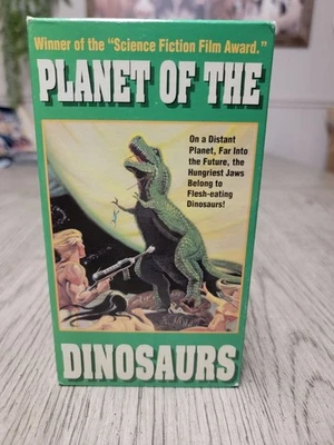 Planet Of The Dinosaurs VHS - 1977 Scifi Horror Monster Kaiju *BUY 2 GET 1 FREE* Foto 1 de 2