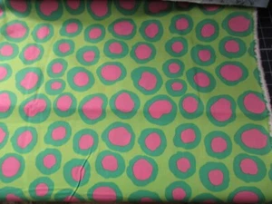 Kaffe Fassett Cotton Fabric 1 FQ Green & Pink Circles called Fish Lips - Picture 1 of 5